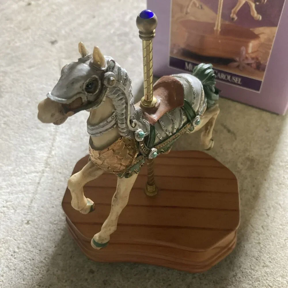 Classic Treasures Somewhere Over The Rainbow Carousel Horse Animated In Orig Box